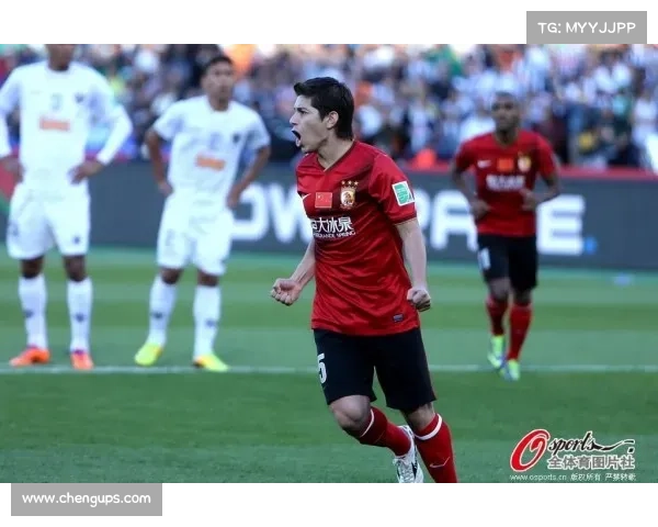 世俱杯惊现 费城绞肉机！詹俊张路解说犯困，12 黄 1 红创历史纪录