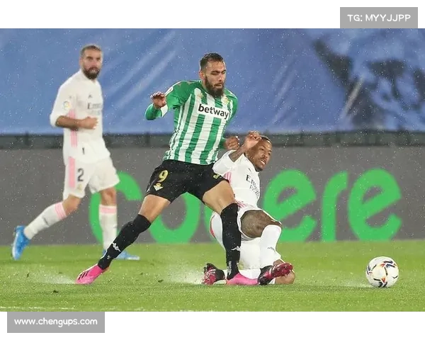 贝西克塔斯三年合同锁定埃默松！巴西后卫告别贝蒂斯梦